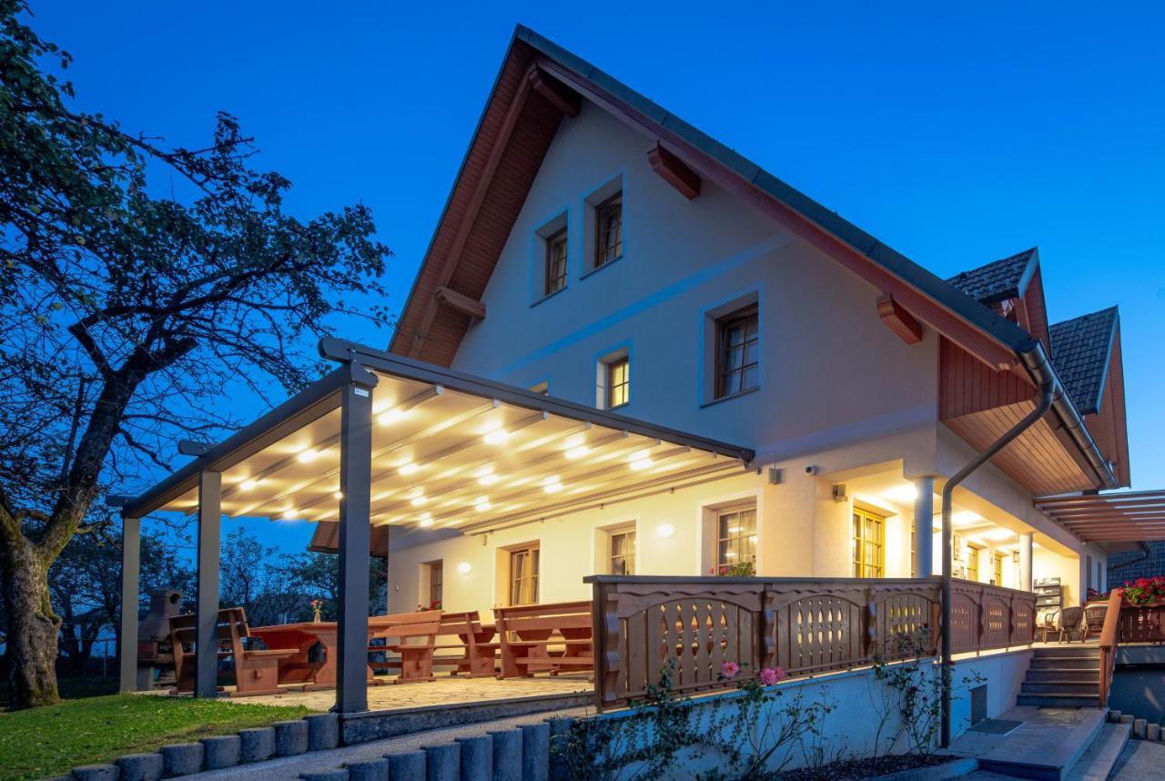 Boutique Hotel Loka Škofja Loka Esterno foto