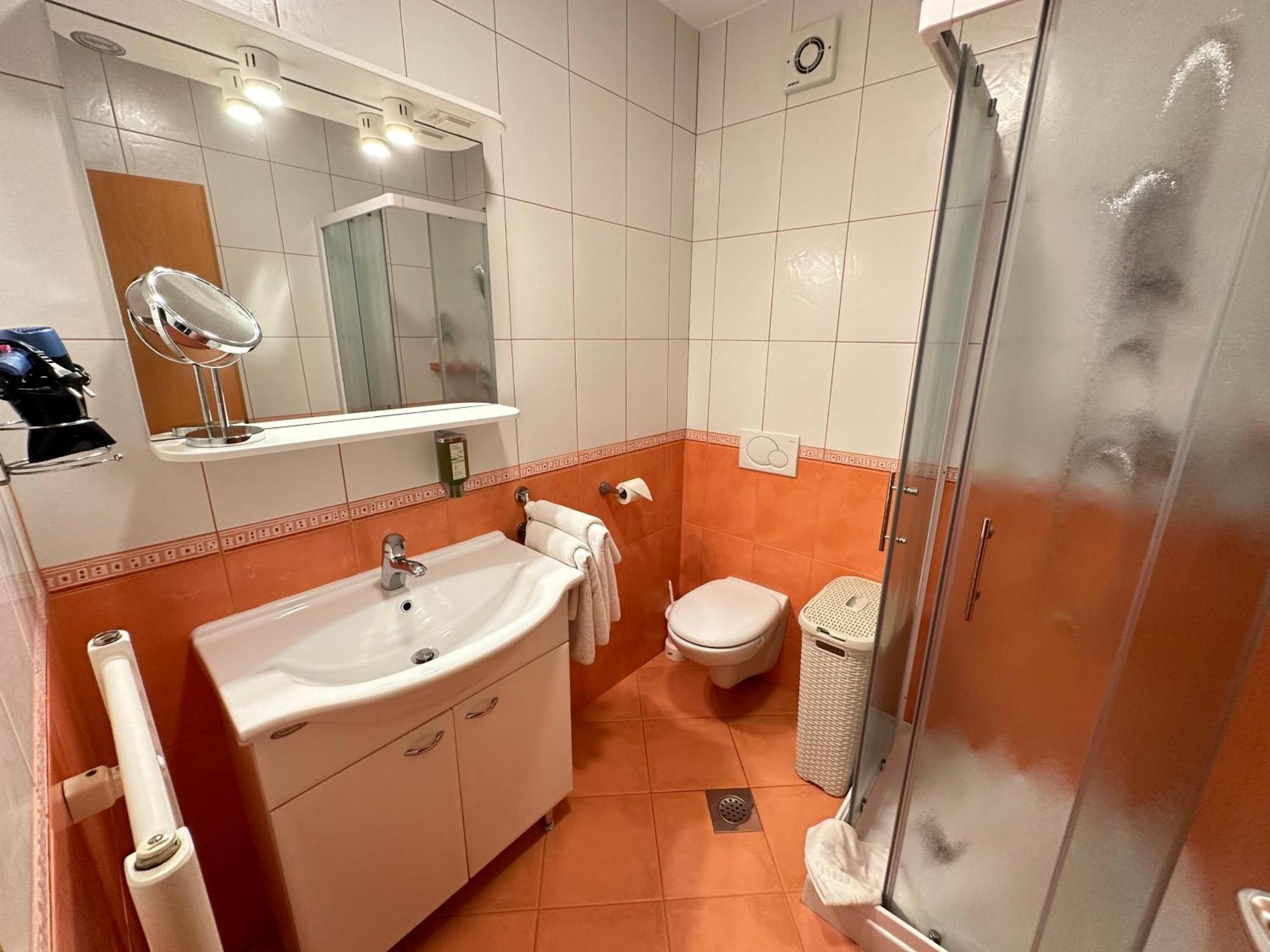 Boutique Hotel Loka Škofja Loka Esterno foto
